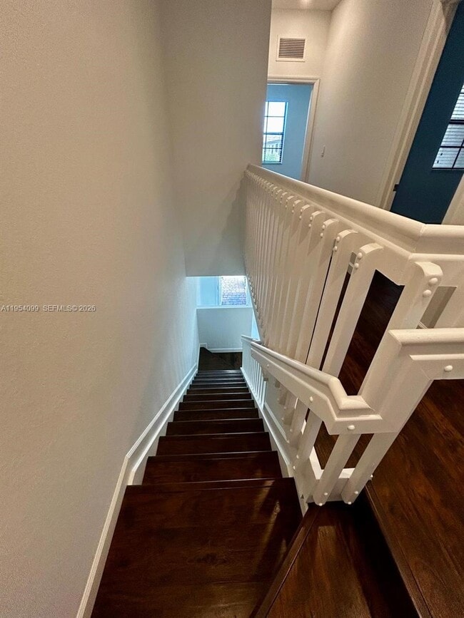 Building Photo - 3320 W 92nd Pl