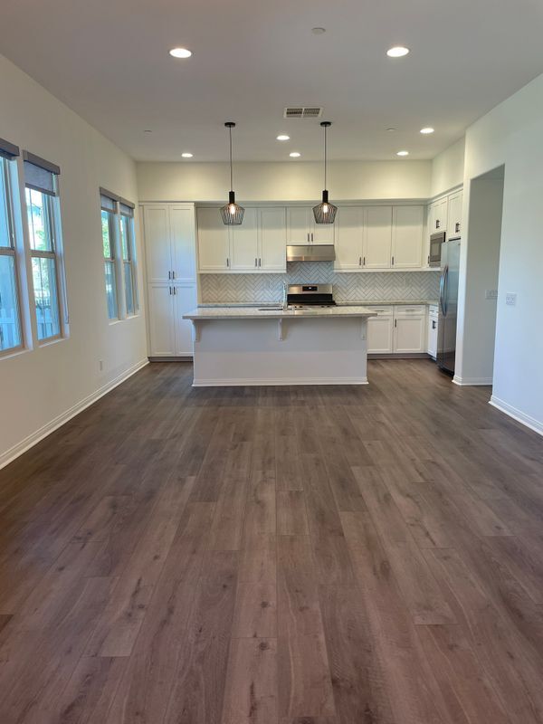 Building Photo - 58 Promesa Ave