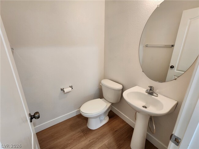 Building Photo - 138 E Cosmos Ct