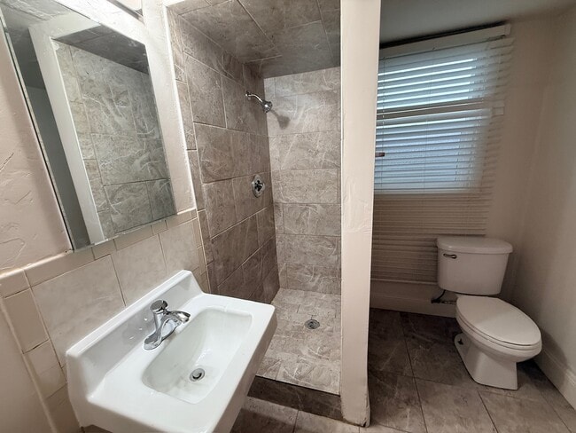 Building Photo - 2954 S Madison Ave