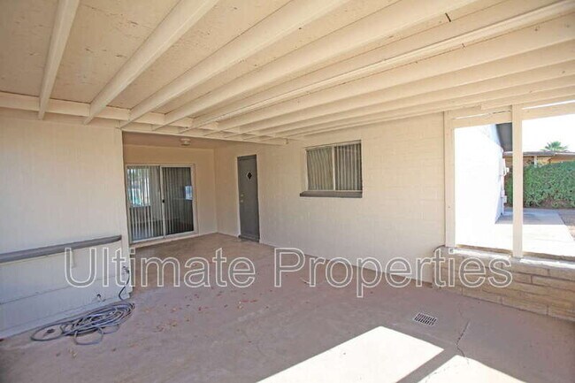 Building Photo - 3832 W Acapulco Ln