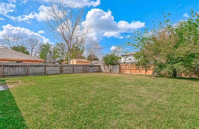 Building Photo - 5138 Danfield Dr