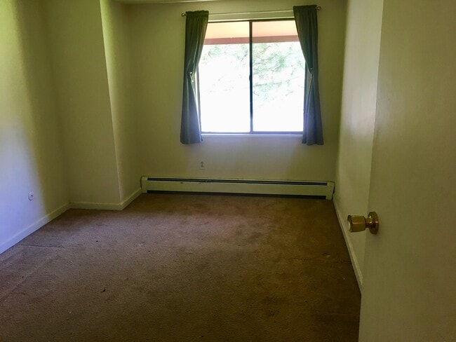 Building Photo - Beautiful Two-story, 3 Bed, 1.5 Bath Condo 1/2 Mile from CSU!