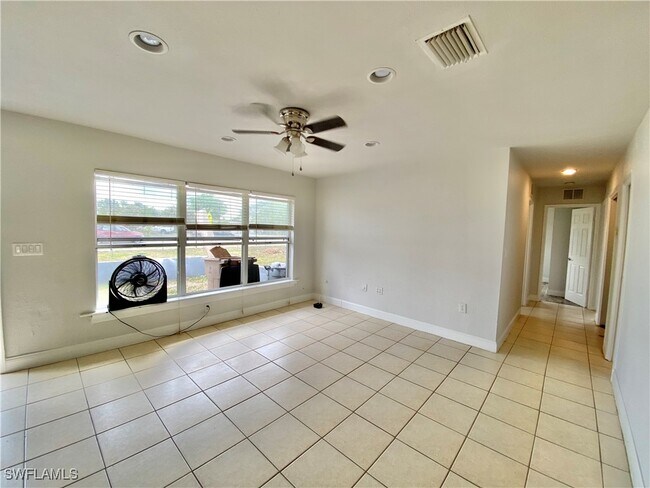 Building Photo - 106 Leeland Heights Blvd W