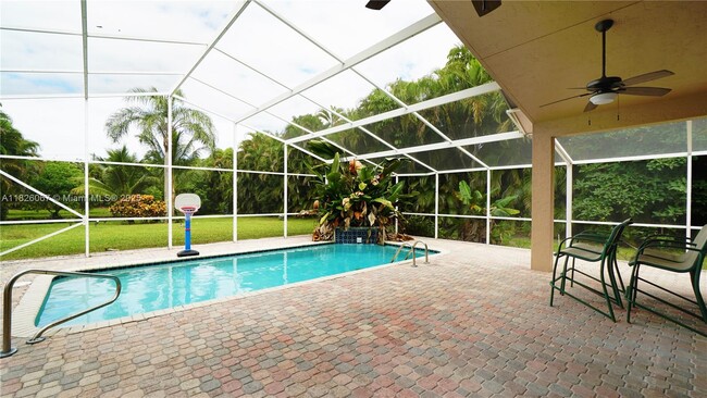 Building Photo - 9025 Long Lake Palm Dr