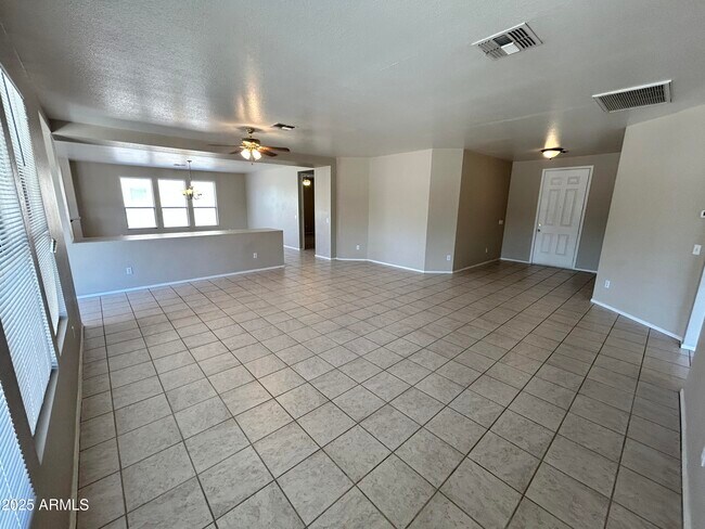 Building Photo - 9817 W Las Palmaritas Dr