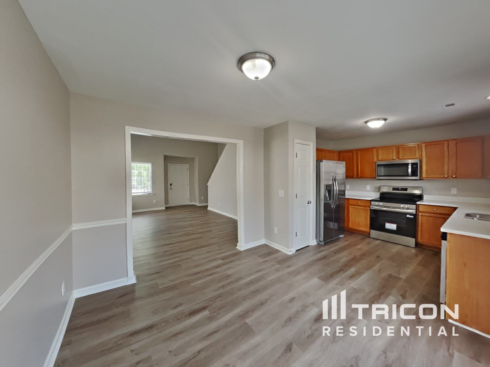 Building Photo - 2531 Cres Forest Dr