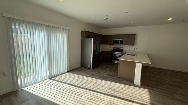 Building Photo - Must See - Spacious 3-Bedroom, 2-Bath Home in Riverstone