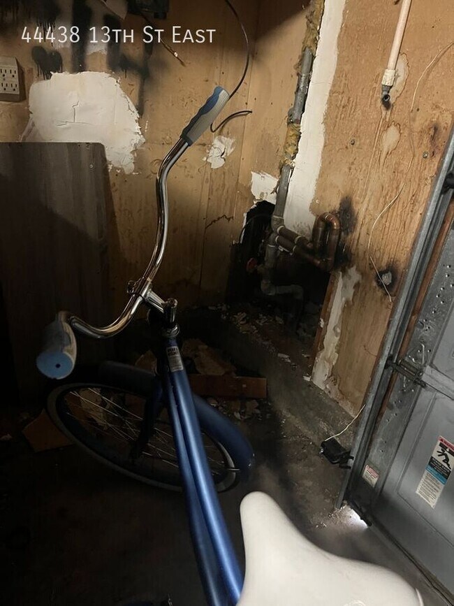 Building Photo - 44438 13th St E