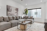 Building Photo - 765 N 400 W