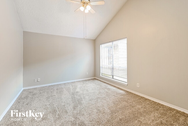 Building Photo - 23522 Earlmist Dr