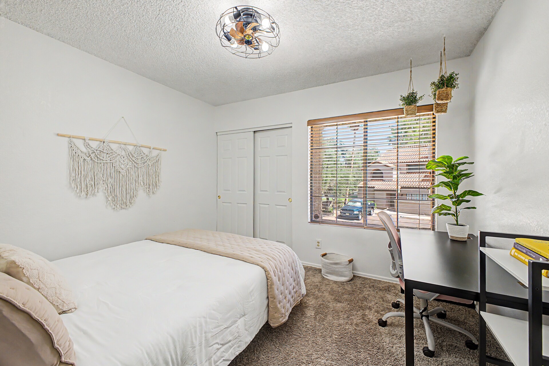Third Bedroom (Upstairs): Queen Bed, Desk & Chair, Park Views, Shares upstairs Bathroom, Sleeps 2 - 819 N College Ave