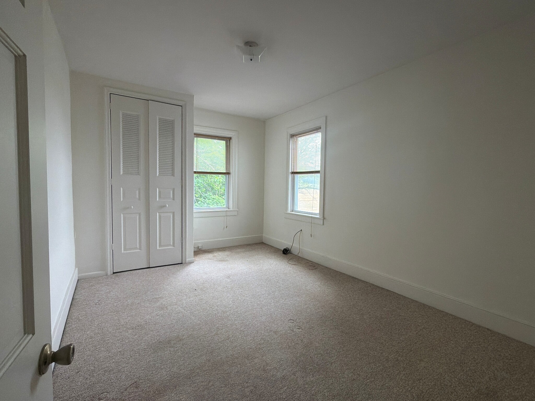 Bedroom 2 (15' x 10') - 1334 S York St