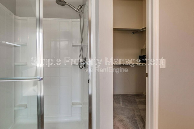 Building Photo - 18020 Cerrado Cir
