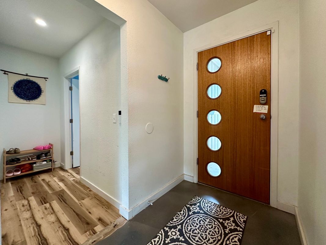 Building Photo - 2707 Ashdale Dr