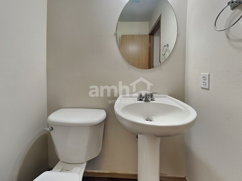 Building Photo - 1524 185th St Ct E