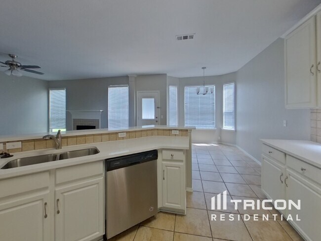 Building Photo - 4504 Vista Meadows Dr