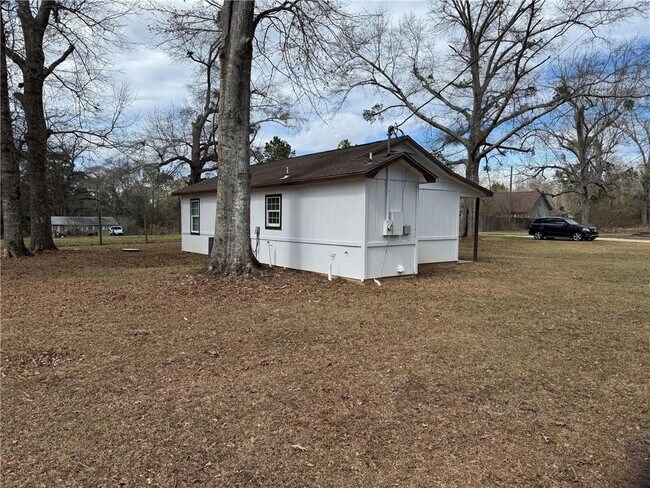 Building Photo - 9851 Abbeys Ln