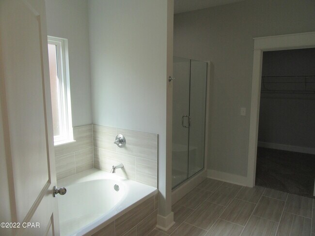 Building Photo - 154 Drews Ln
