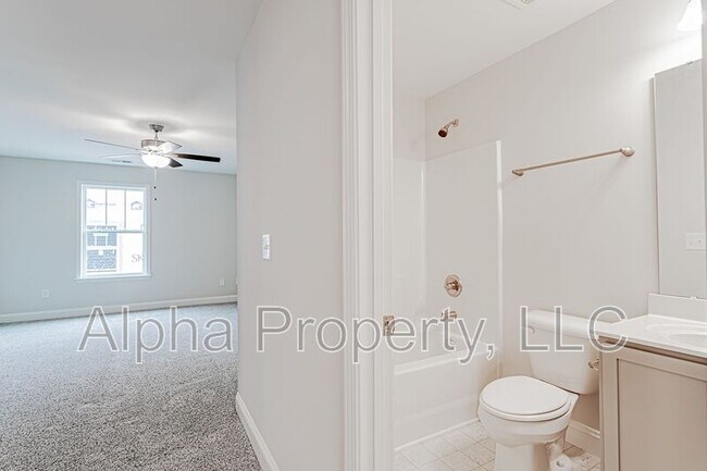 Building Photo - 73 Tannery Dr