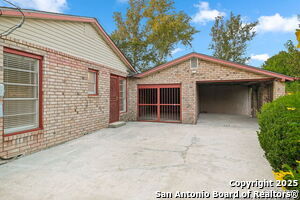 Building Photo - 530 Cumberland Rd