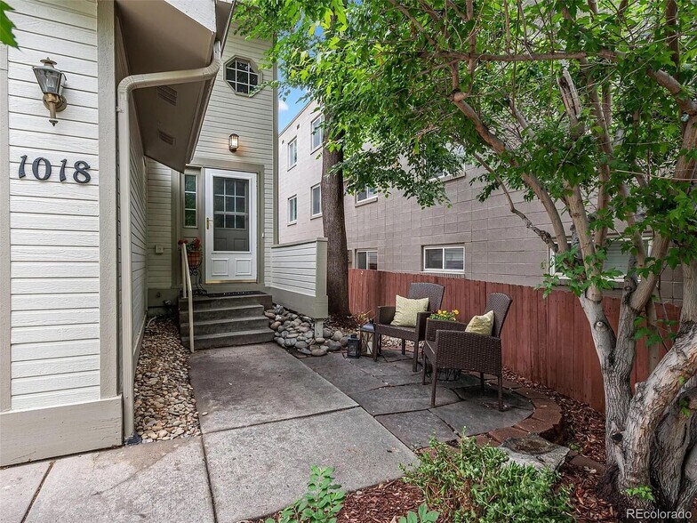 Building Photo - 1018 9th St