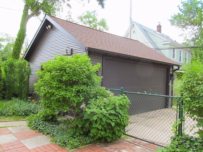 Building Photo - Notre Dame Alumni Owned Home For Lease