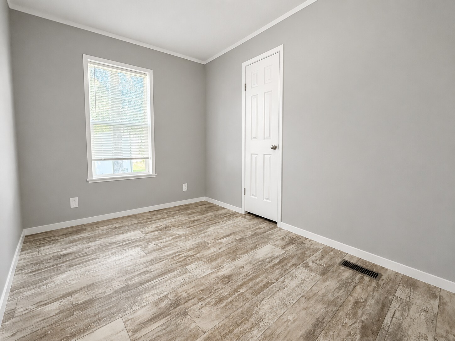 Building Photo - 11827 Cascade Cir