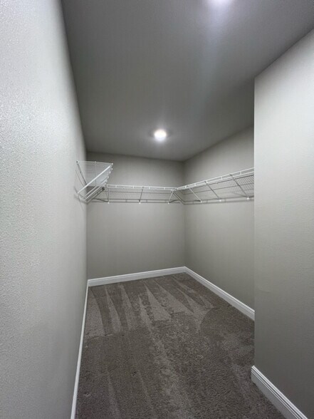 Building Photo - 14604 Canal Lp
