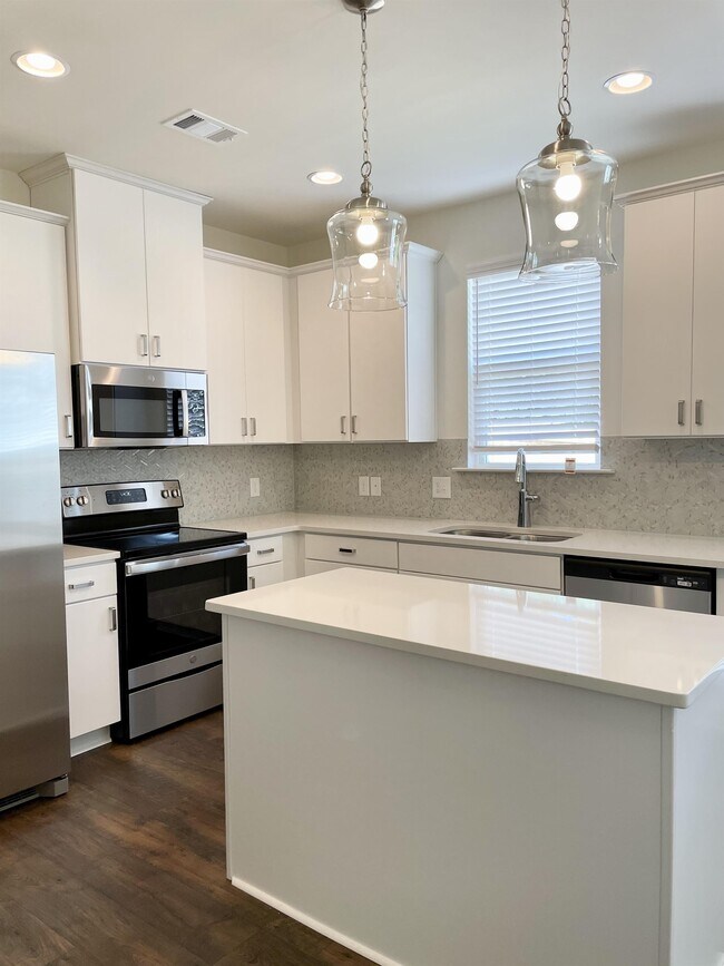 Building Photo - 374 Auburn Valley Wy