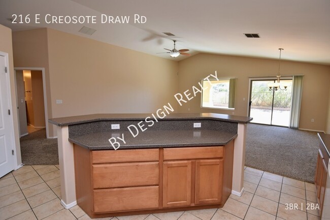 Building Photo - Corona De Tucson 3 Bed 2 Bath with Great V...