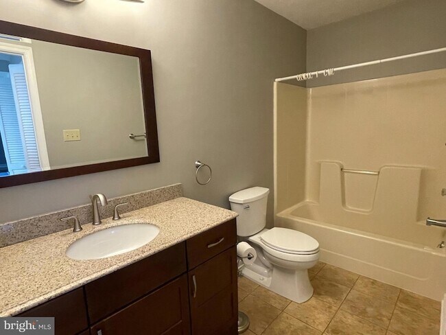 Building Photo - 167 Hunters Trail