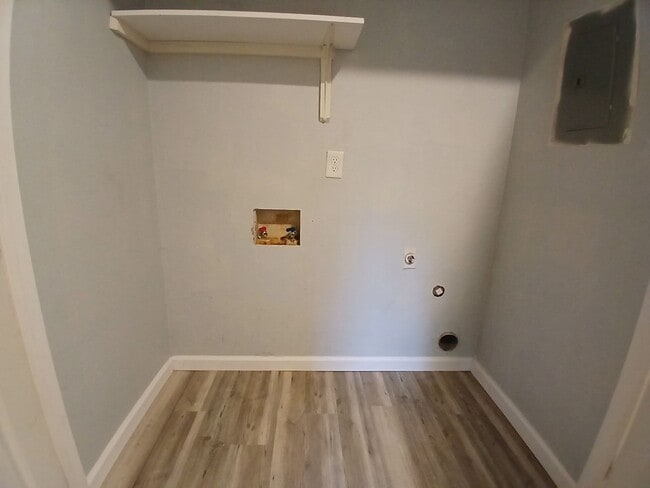 Building Photo - Clean 2BR/2BA Townhome in Garner Near White Oak & I-40