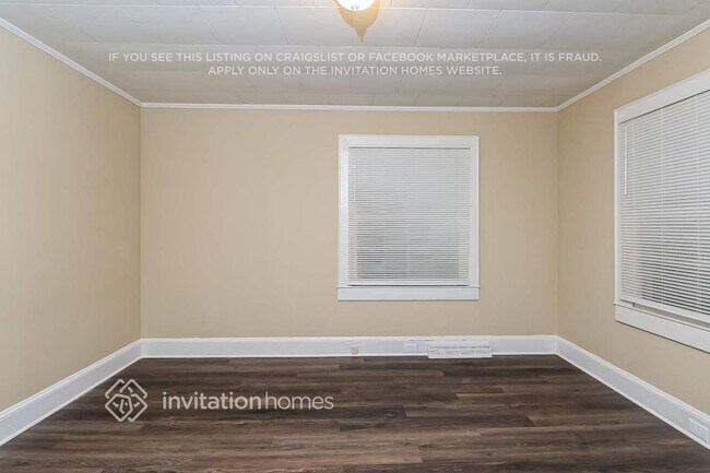 Building Photo - 2209 Ln St