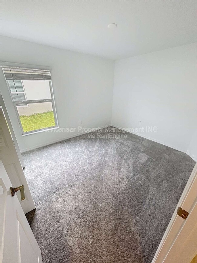 Building Photo - 8844 Bay Leaf Dr