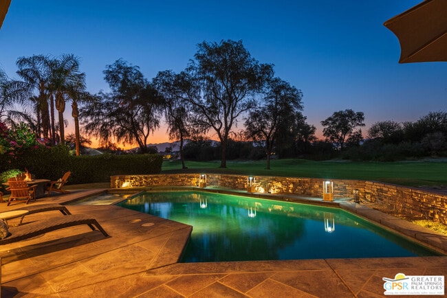 Building Photo - 45 Vista Encantada