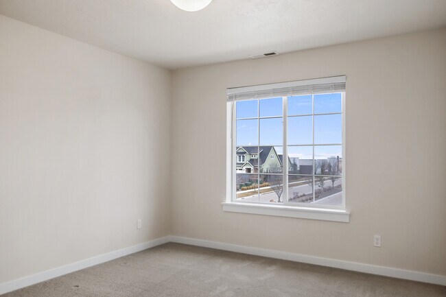 Building Photo - 18199 Trautman Avenue