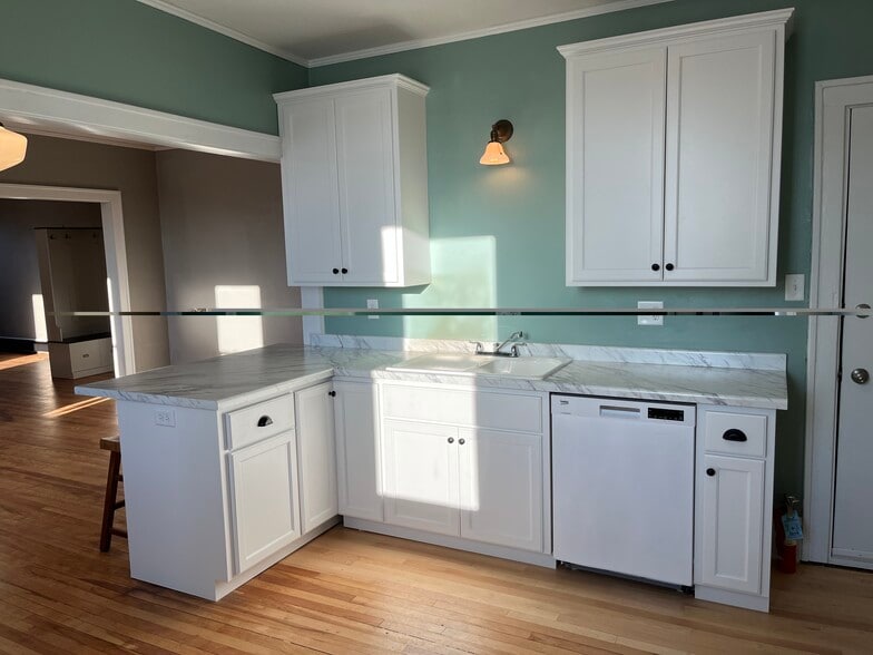 Kitchen Sink - 415 E Saint Germain St