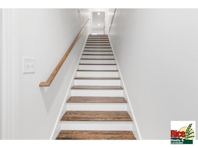 Building Photo - New build townhome available this spring!