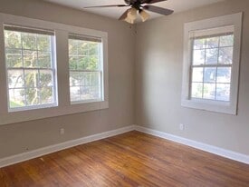 Building Photo - 2553 Saint Ann St