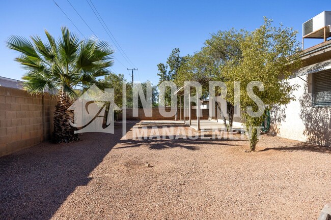 Building Photo - Great Home with NO HOA Located in Casa Grande