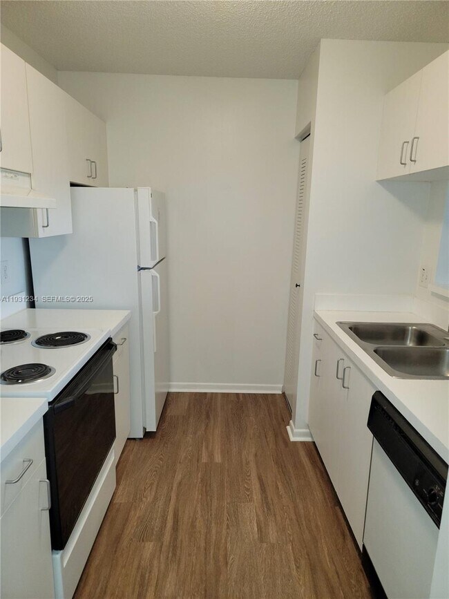 Building Photo - 1701 Village Blvd