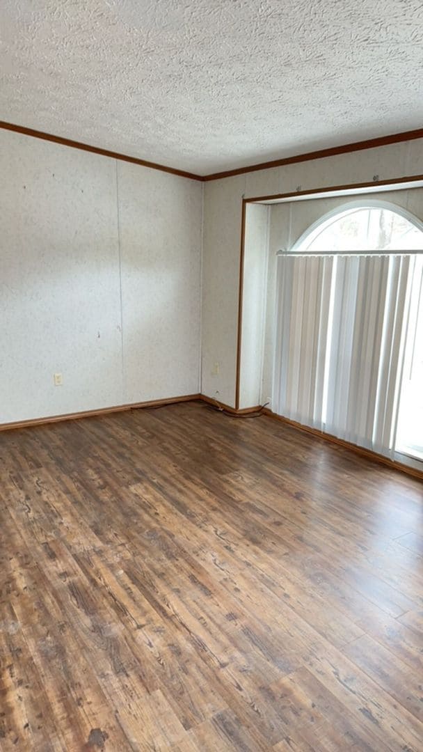 Building Photo - 502 Wagon Wheel Rd