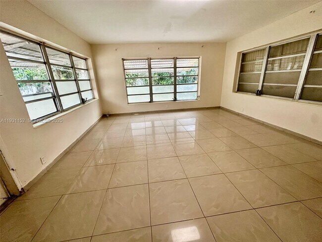 Building Photo - 6154 Flagler St