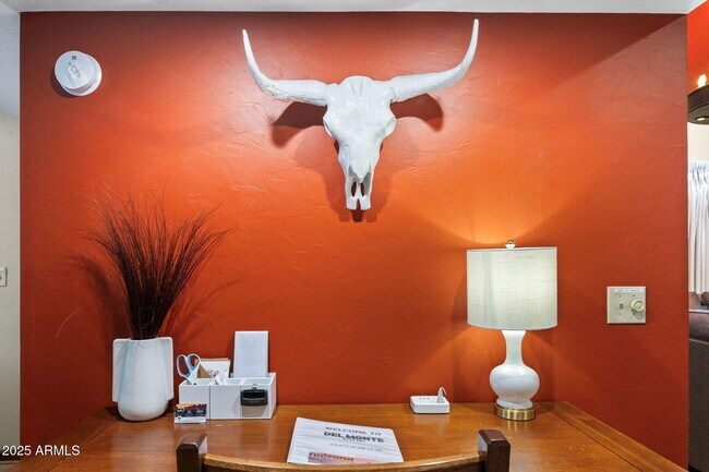 Building Photo - 9972 E Del Monte Ave