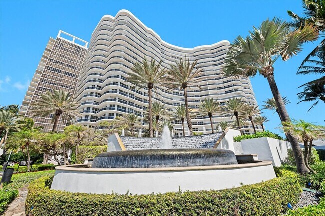 Building Photo - 9601 Collins Ave
