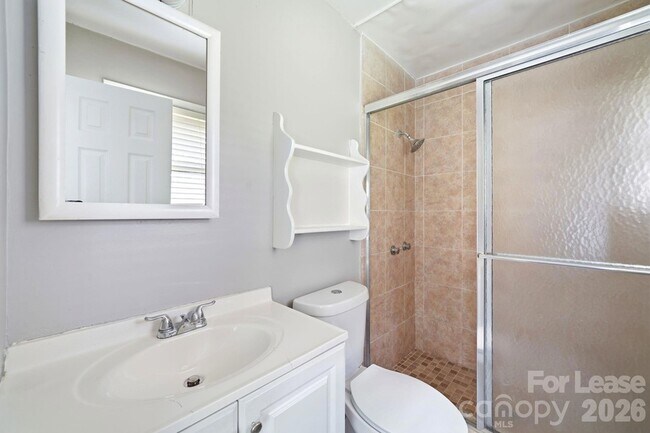 Building Photo - 4815 Carriage Dr Cir