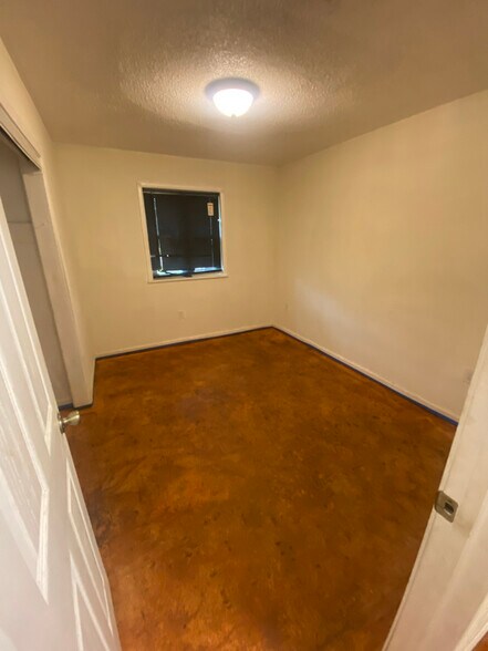 Building Photo - 4106 2nd St