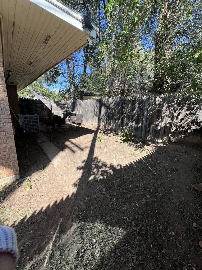 Building Photo - 2615 27th St