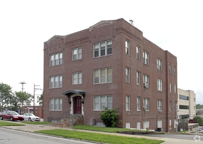 Building Photo - 1511 S Baltimore Ave